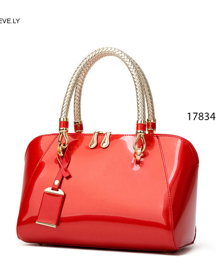 بيلا | حقيبة اليد العصرية اللامعة