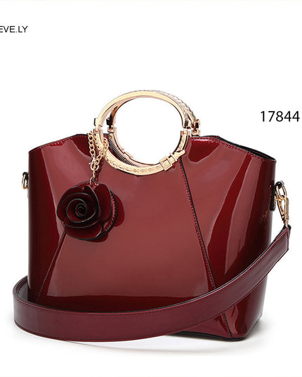 ثيماء | حقيبة اليد والكتف اللامعة