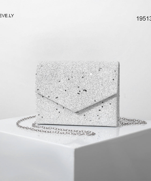 نجمة | حقيبة السهرة اللامعة