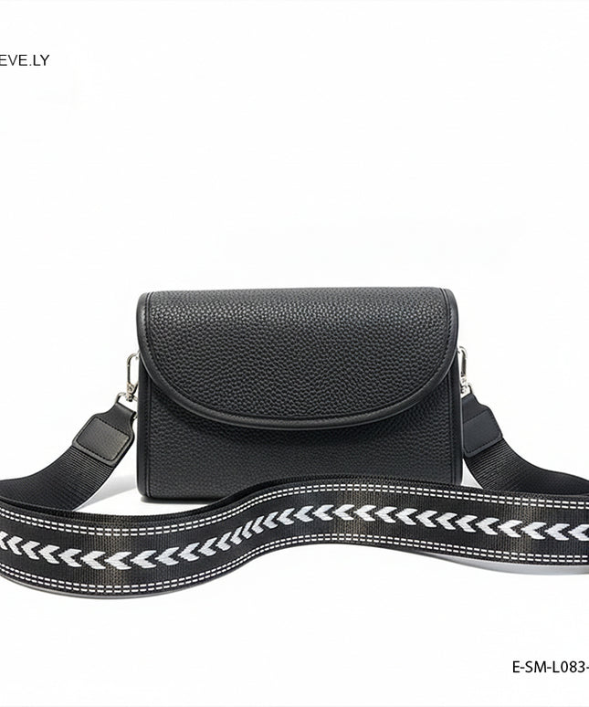 تالا | حقيبة كتف بقلاب وحزام عريض