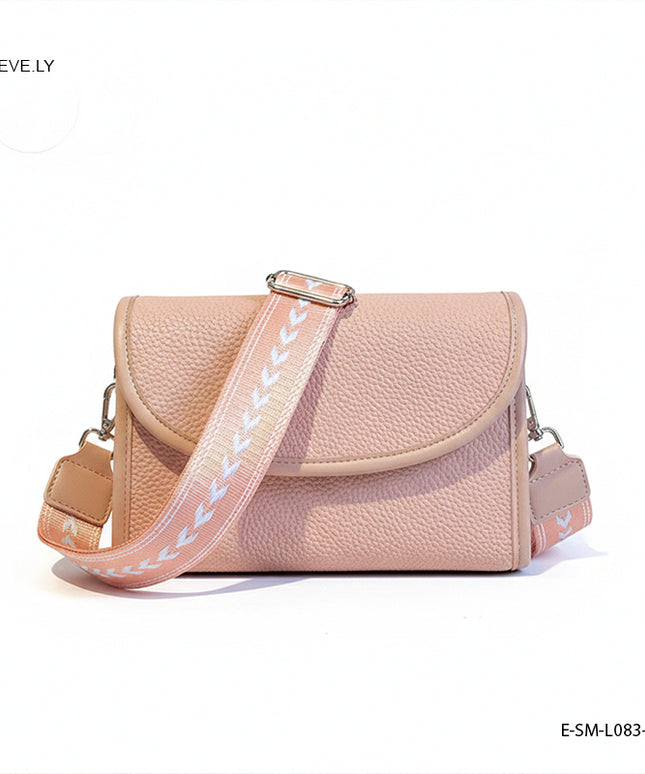 تالا | حقيبة كتف بقلاب وحزام عريض